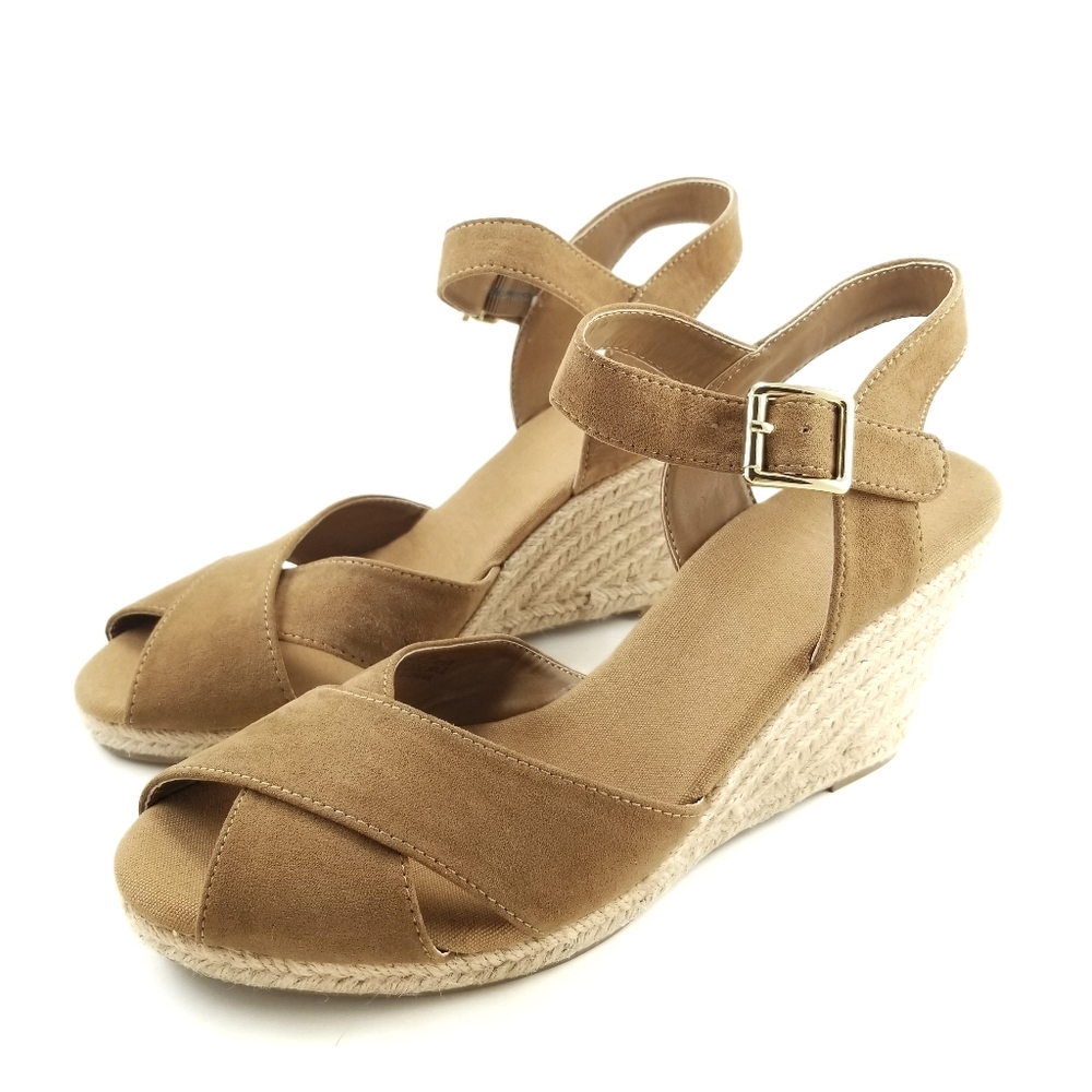 Hemp Wedge Heel Tan Suede Dress Barn Cate Size 9 - Picture 1 of 8